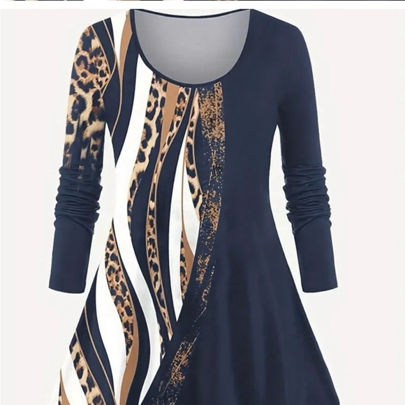 Tunic blouse NWOT. Never worn/didn’t fit - Picture 1 of 5